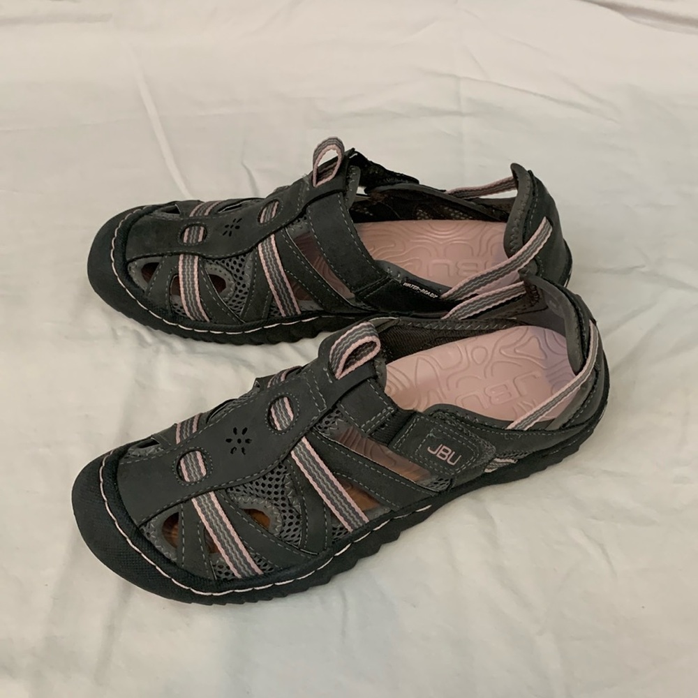 JBU Regional Water Ready shoes, size 8M. Brand new, never worn.